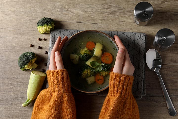 5 Healthy Winter Soups for Weight Loss and Comfort